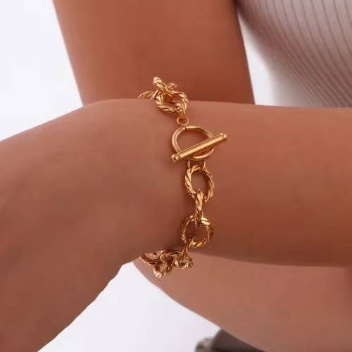 CHAIN BRACELET