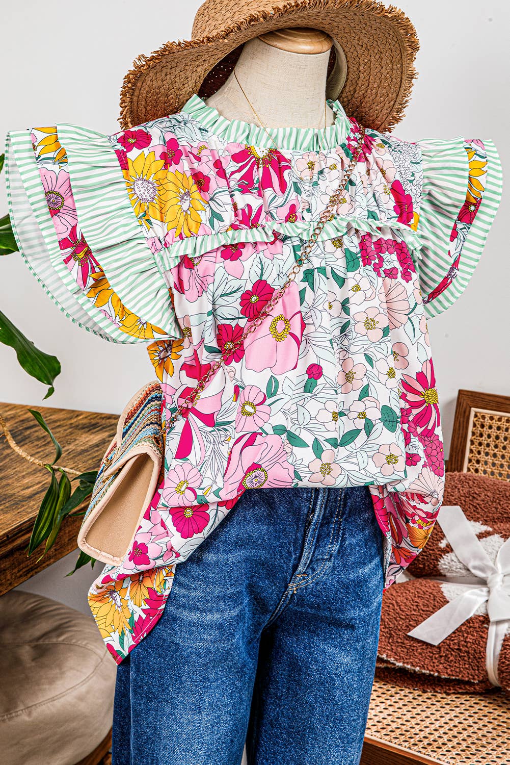 Floral  Ruffle Trim Short Sleeve Blouse