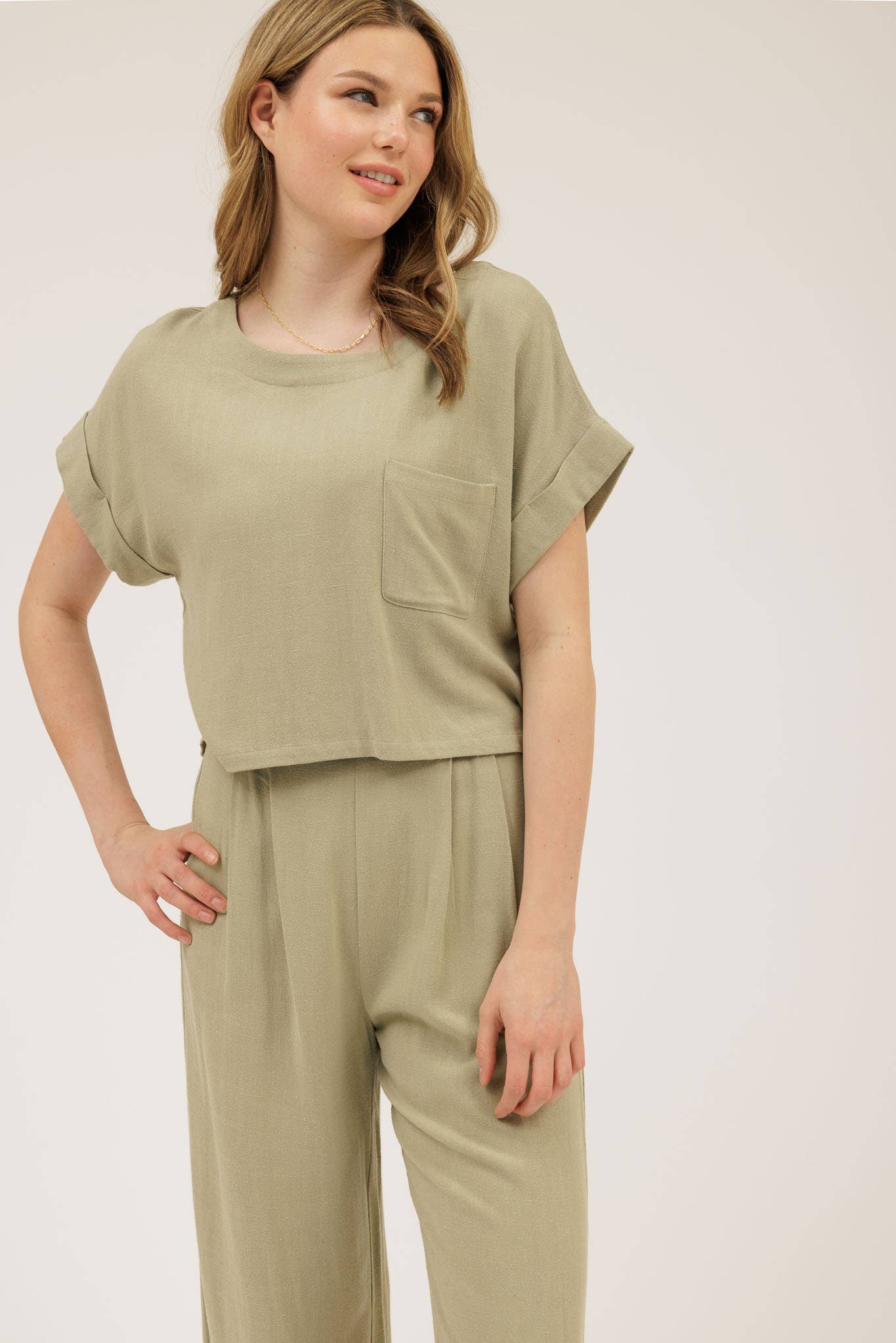 LINEN SHORT FOLD SLEEVE BOXY CUT TOP