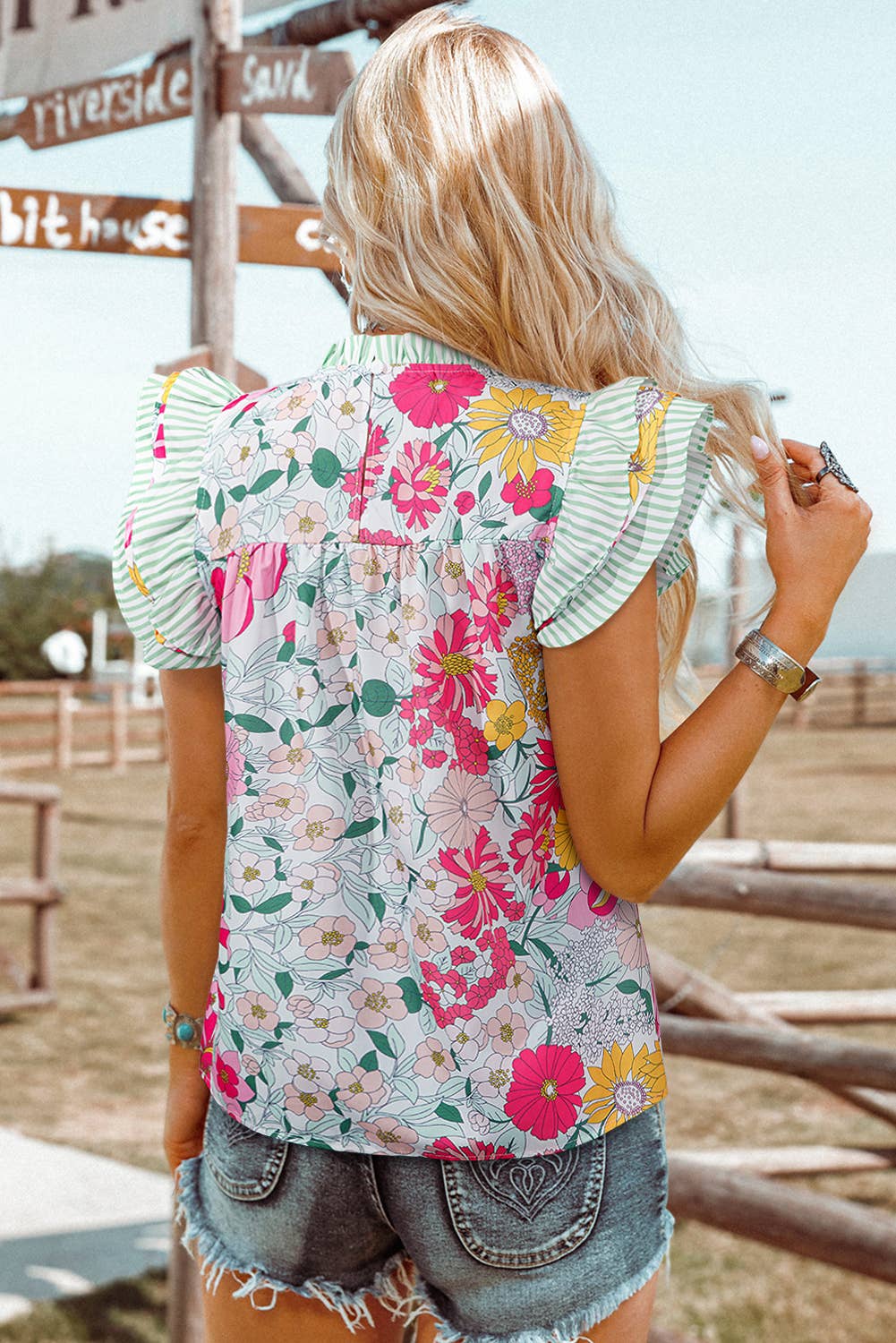 Floral  Ruffle Trim Short Sleeve Blouse