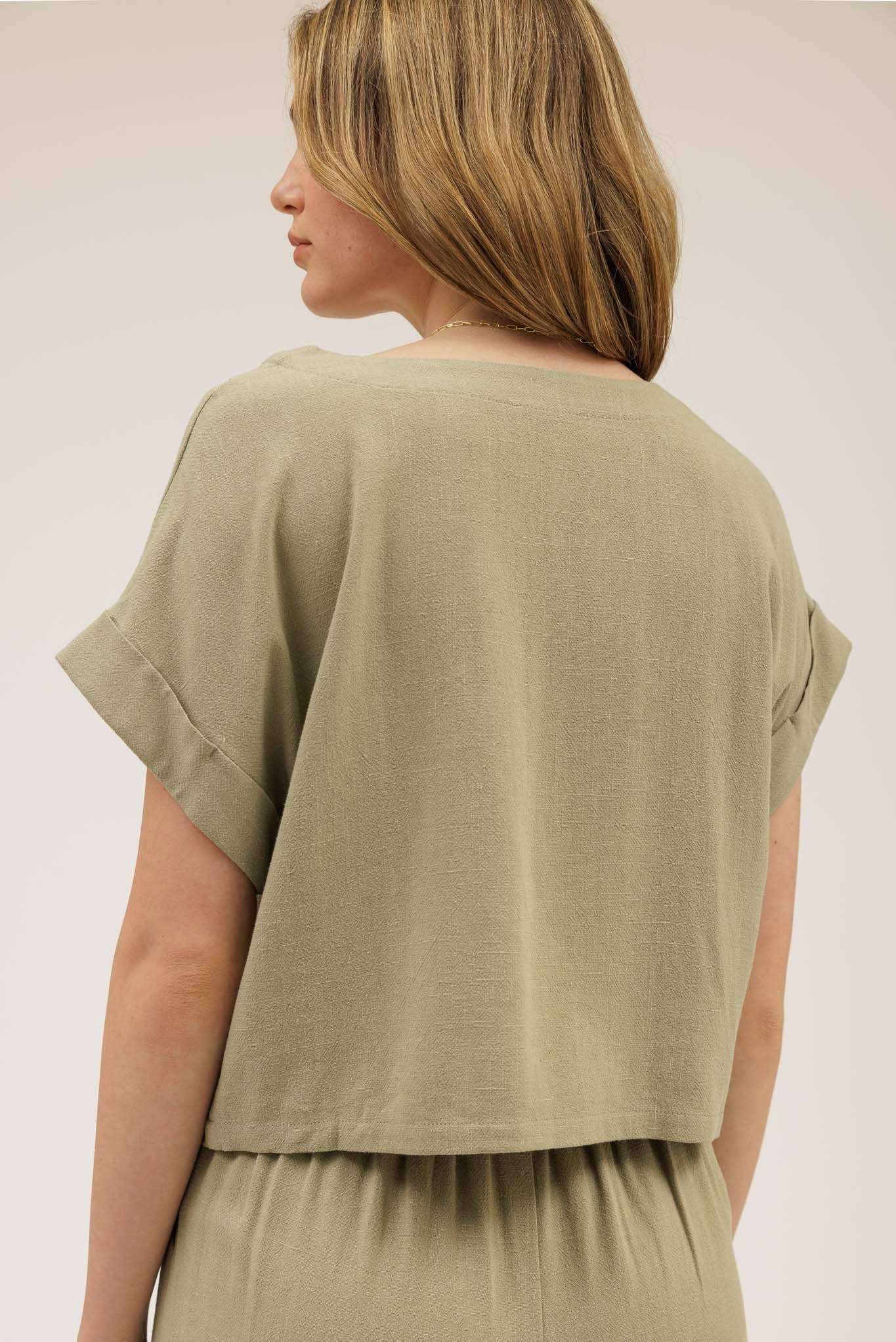 LINEN SHORT FOLD SLEEVE BOXY CUT TOP