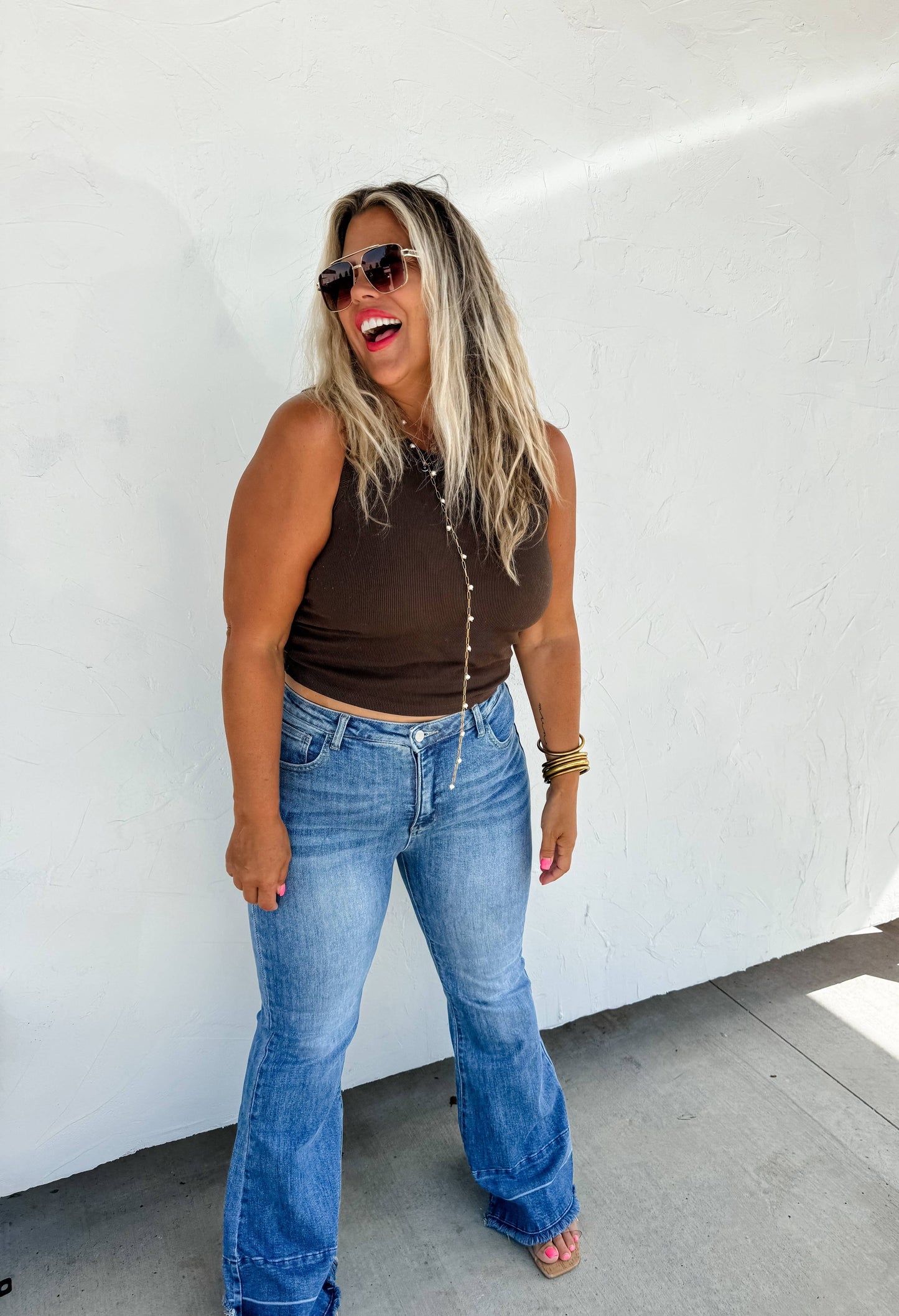 MEDIUM WASH TUMMY CONTROL JEANS