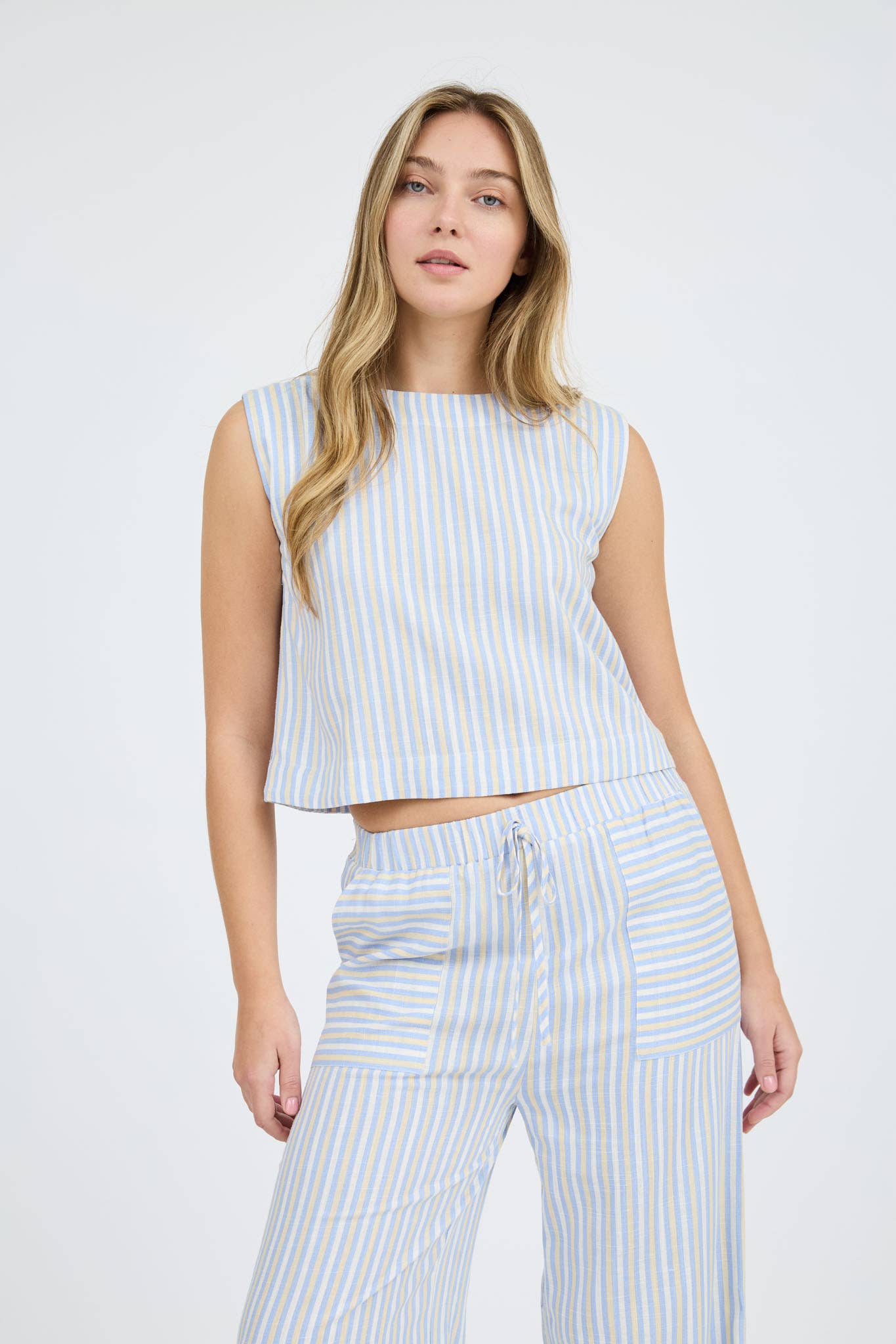 STRIPE SLEEVELESS BLOUSE WIDE LEG PANT SET