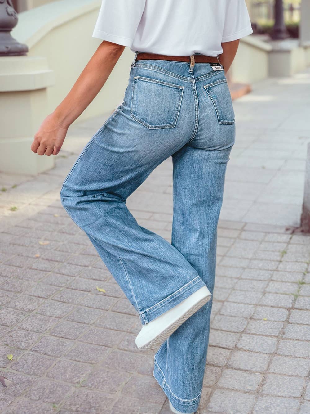 Tailored Center Seam Detail Straight Loose High Rise Jeans