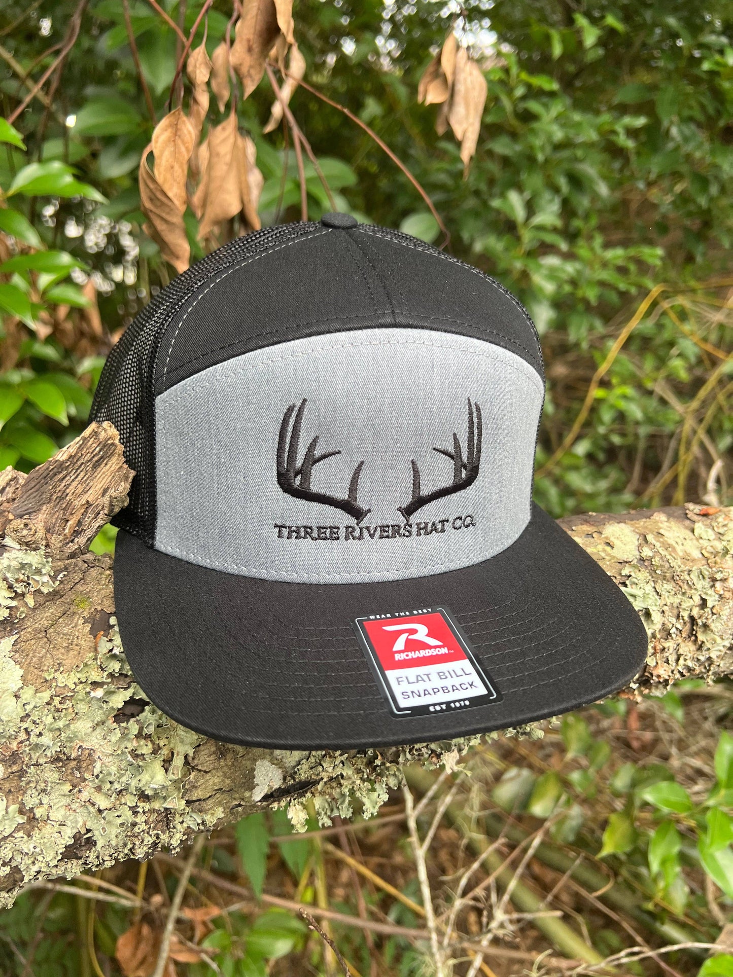 Classic Whitetail Rack - Flatbill Snapback Hat - Richardson 168